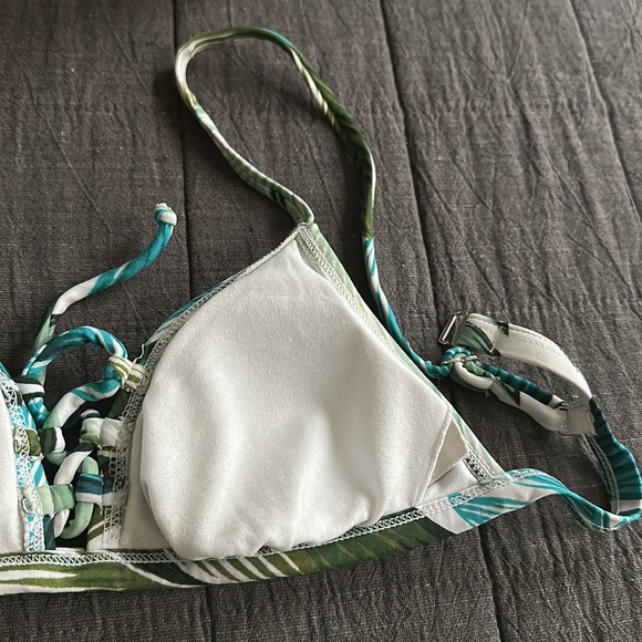Xhilaration Palm Leaves Bikini Set - Picture 4 of 11